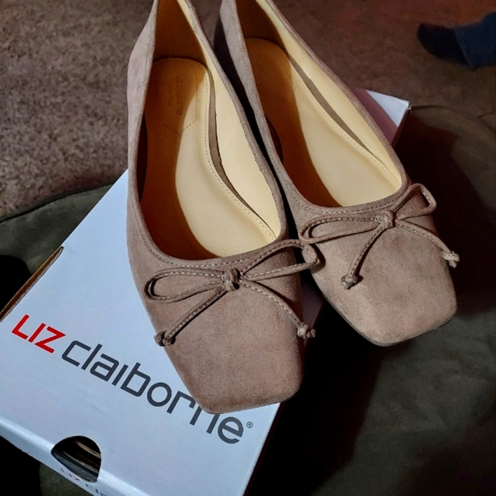 Liz Claiborne women's flats